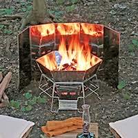 焚き火シーズン到来 秋冬キャンプを手軽に楽しむ焚き火アイテム