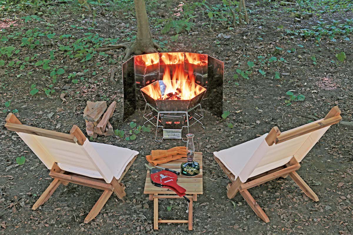 焚き火シーズン到来 秋冬キャンプを手軽に楽しむ焚き火アイテム アウトドアお役立ち情報