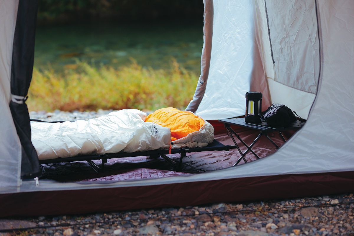 コットで快眠 キャンプの寝心地を良くするおすすめコットと選び方