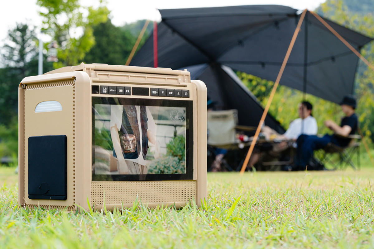エンタメも充電・電源もこれひとつ テレビ&ラジオ搭載 大容量