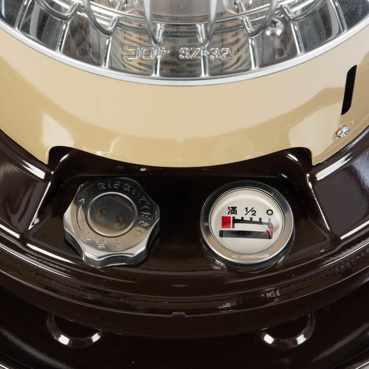 キャプテンスタッグ×コロナ 石油ストーブ イメージカット4